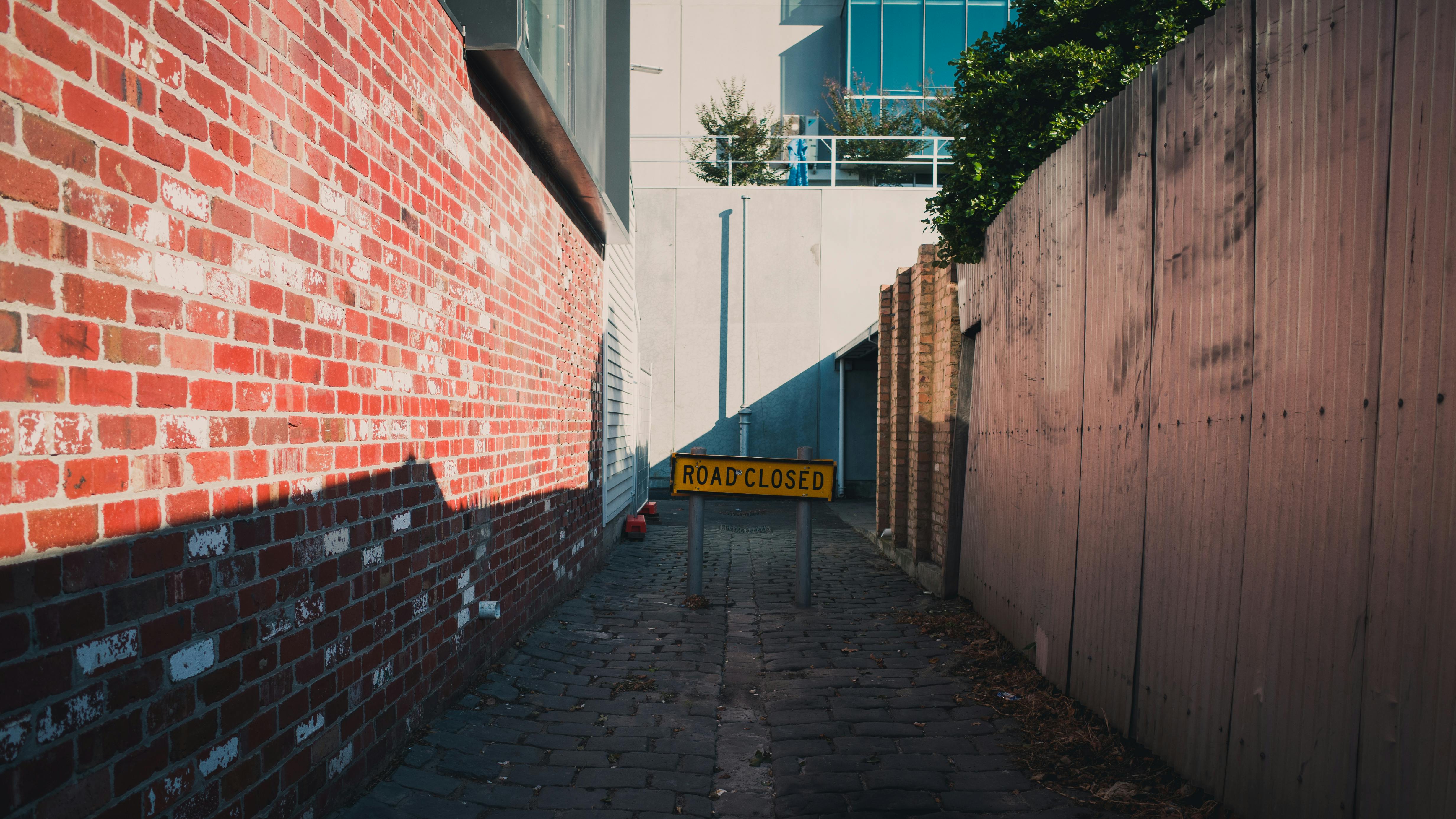 Image for Chain Controls and Spinouts Disrupt Travel on I-80 and Sierra Passes