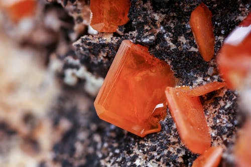 Red Raw Minerals