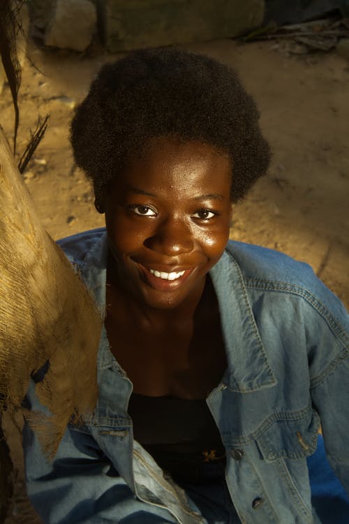 Gratis lagerfoto af afrikansk kvinde, afro hår, kvinde