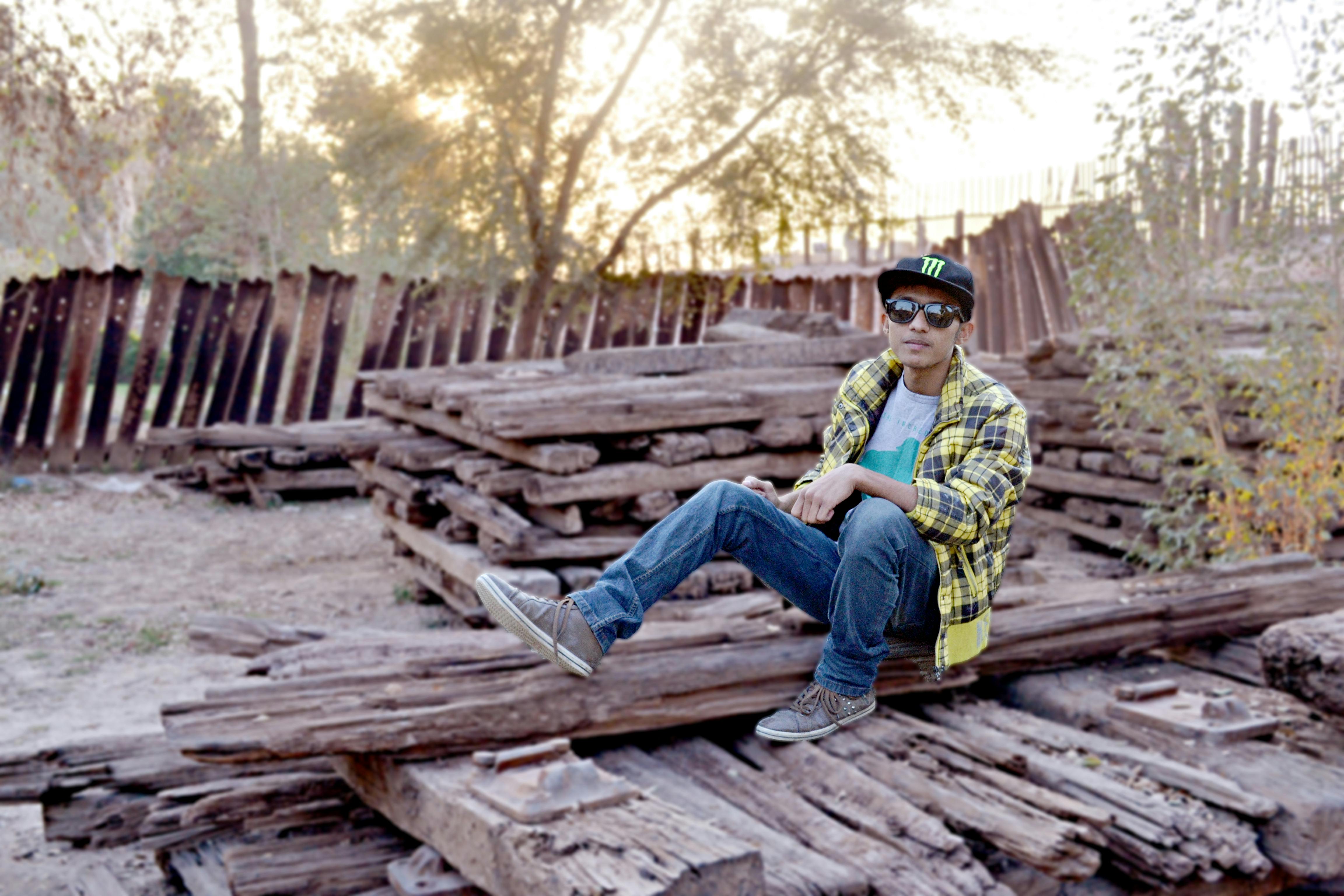 Can you insulate the outside of a log cabin?