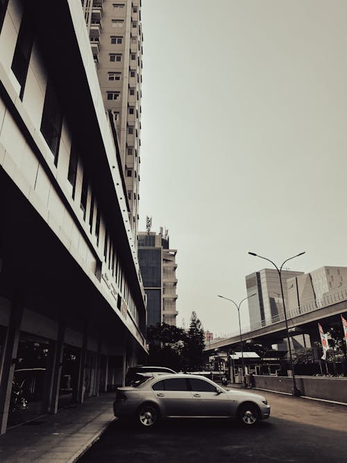 Foto d'estoc gratuïta de aparcament, arquitectura moderna, carrer
