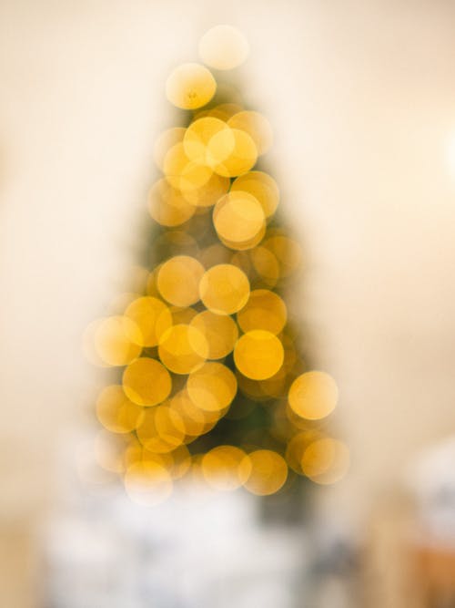 A Yellow and White Bokeh Lights