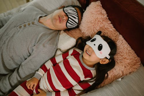 Free Father and Daughter Bedtime Stock Photo