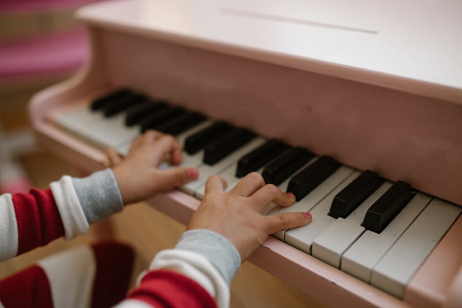 What causes keys to stick on piano?