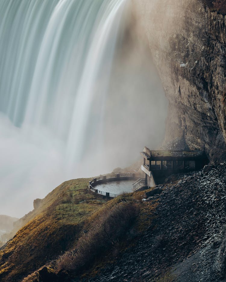 Long Exposure Photograph Of The Niagara Waterfall 