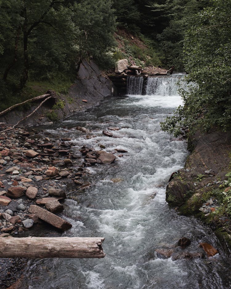 Cascade In Mountains 