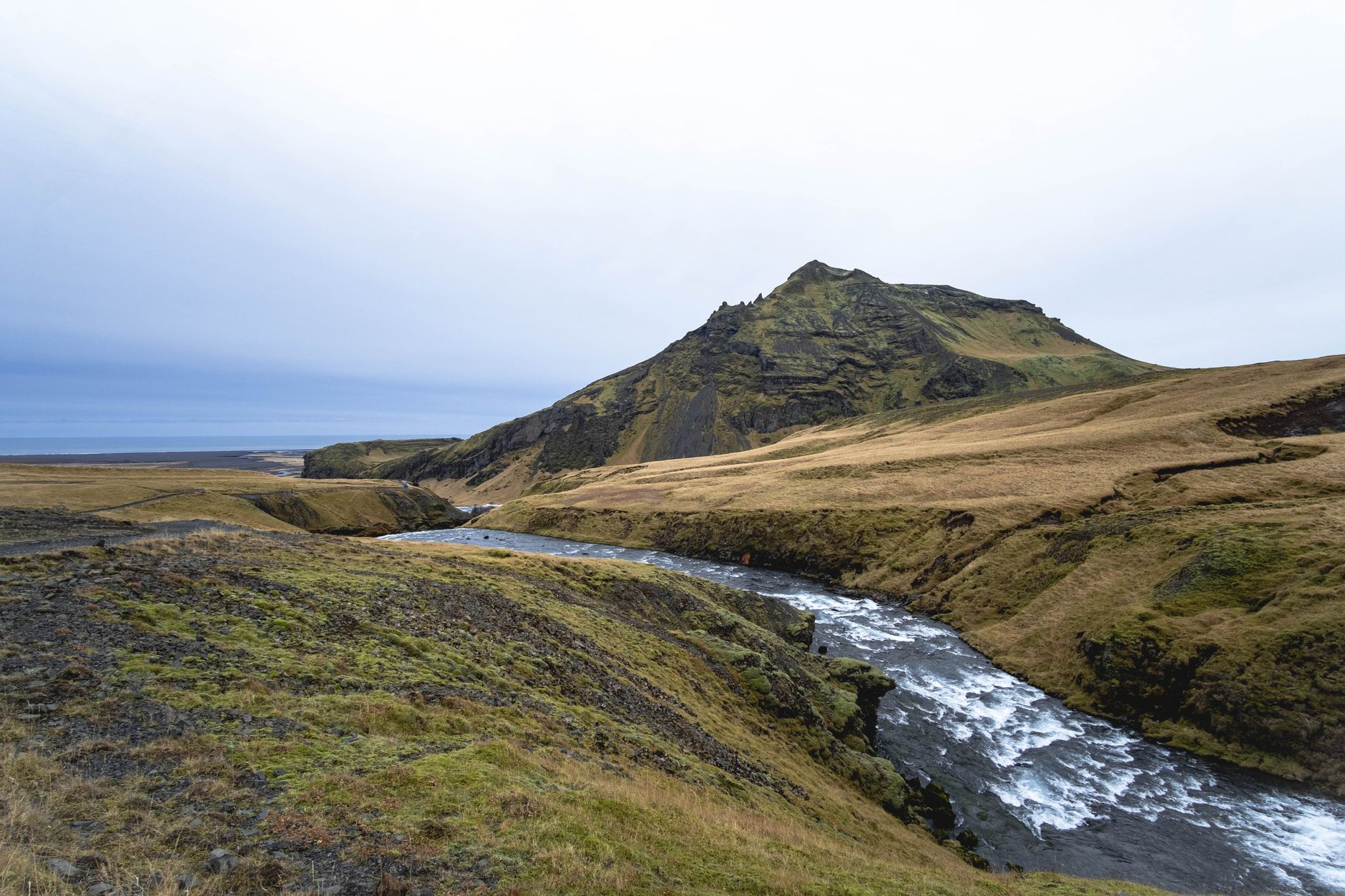 iceland southern landscape green farm river valley volcanic highlands landscape