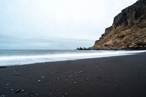 คลังภาพถ่ายฟรี ของ ชายหาด, ทรายสีดำ, ทะเล