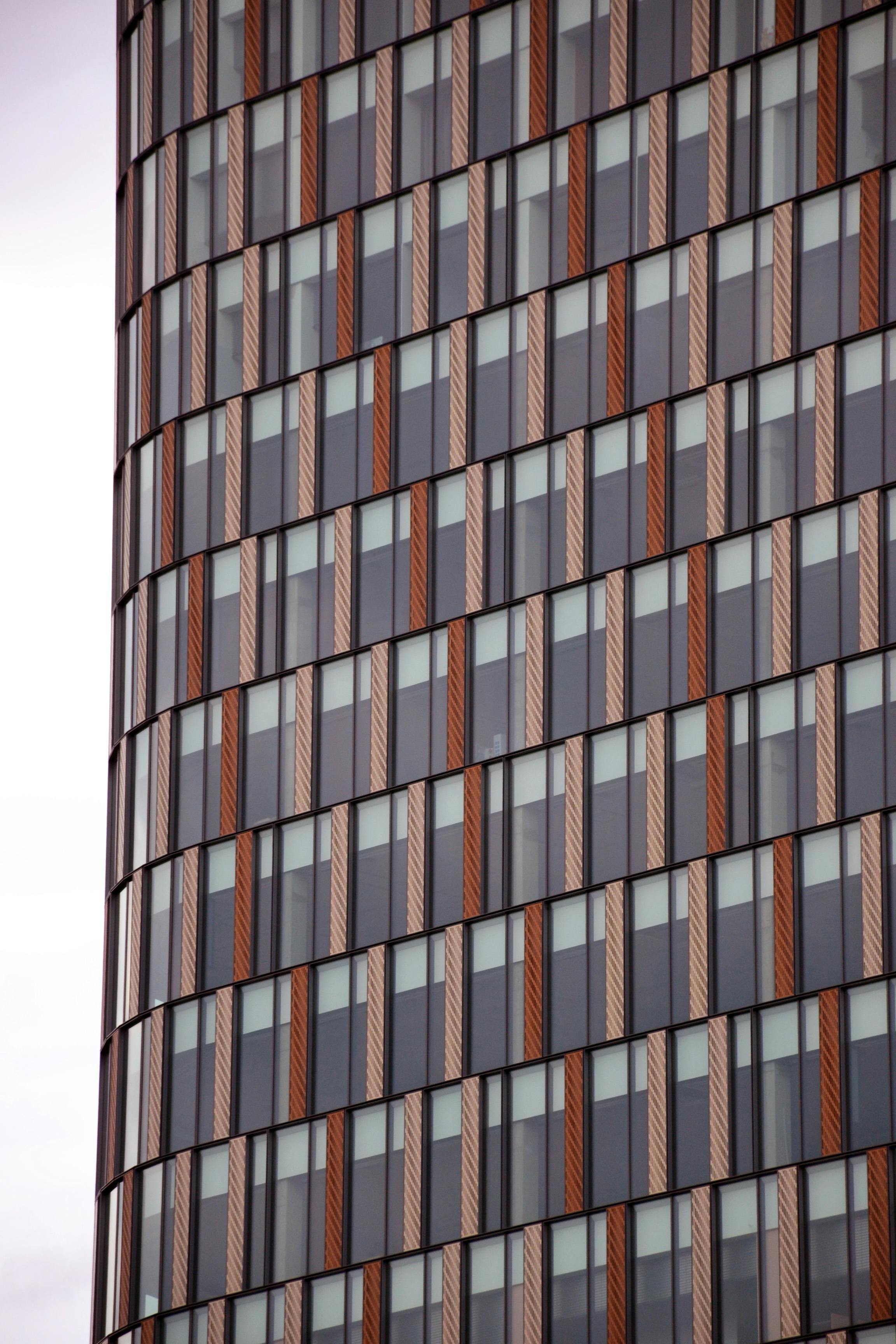 Gratis Filas De Ventanas De Un Rascacielos Moderno Foto de stock