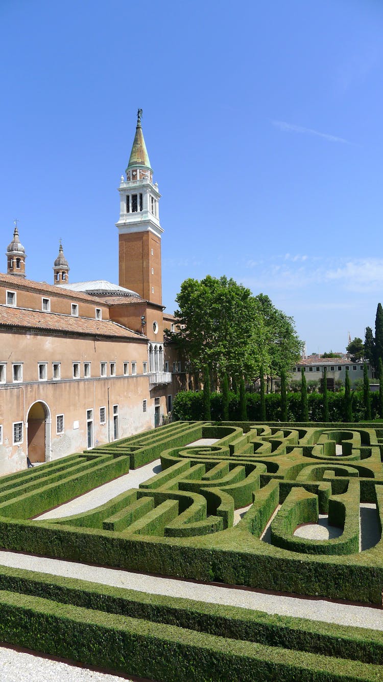 The Labirinto Borges Garden In Venice