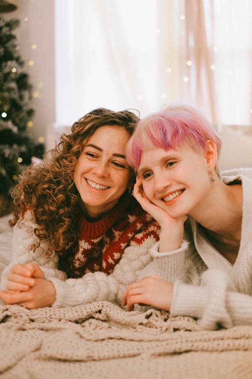 Gratis lagerfoto af jul, kvinder, lesbisk-h
