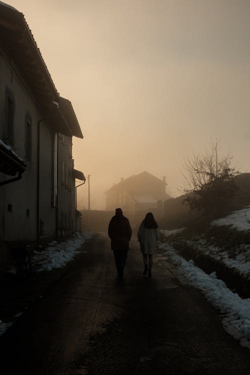 Kostenloses Stock Foto zu dorf, dörfer, frau