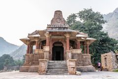 Guided walk through Bhangarh's ruins