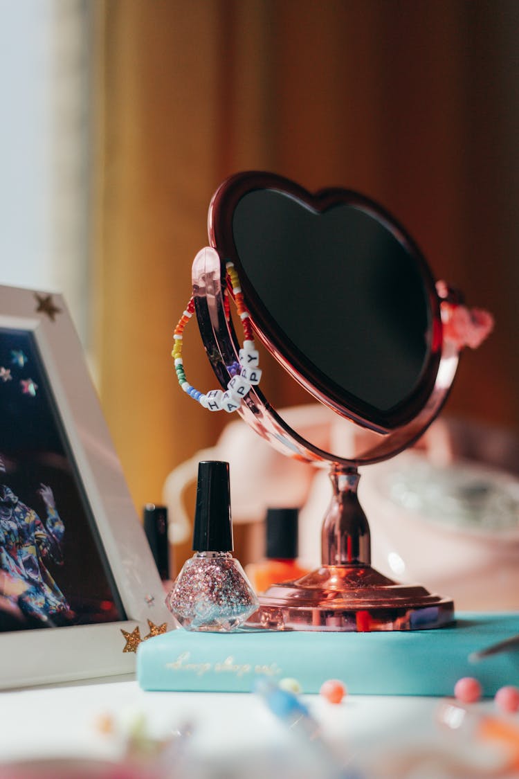 A Heart Shape Mirror