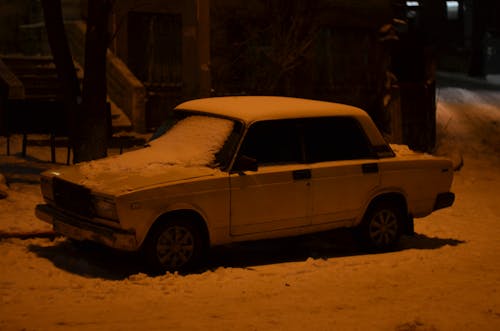 Δωρεάν στοκ φωτογραφιών με oldtimer, ussr, ας χιονίσει