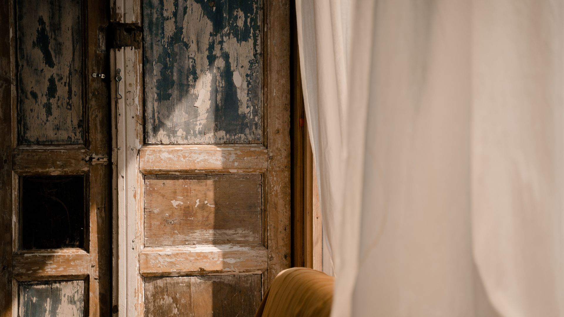 Interior Painting Maintenance in Cyprus: What and How Often — illustrasjonsbilde