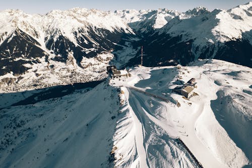 Fotobanka s bezplatnými fotkami na tému Alpy, chladný, hora