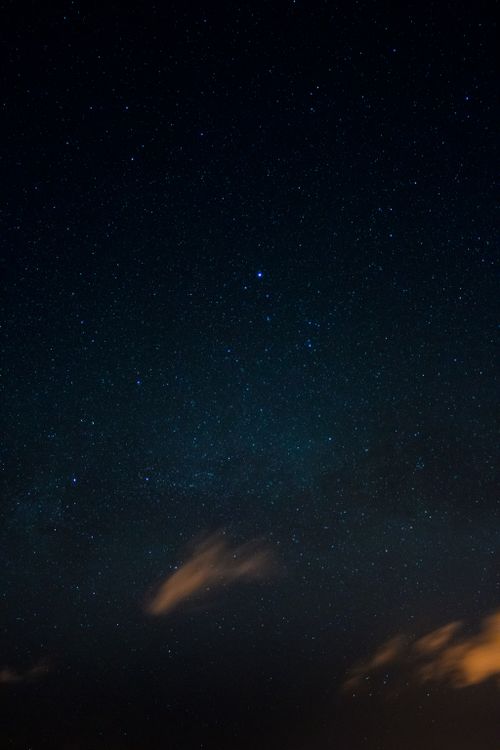 Free Captivating starry night sky in Turkey showcasing bright stars and distant clouds, perfect for celestial enthusiasts. Stock Photo