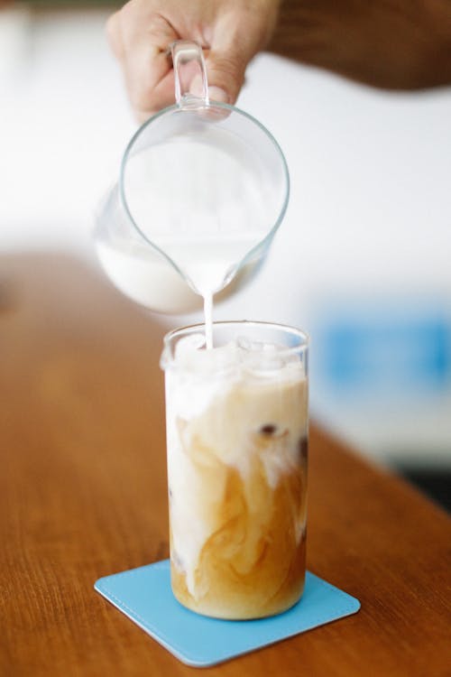 Darmowe zdjęcie z galerii z cafe latte, kawa, mleko