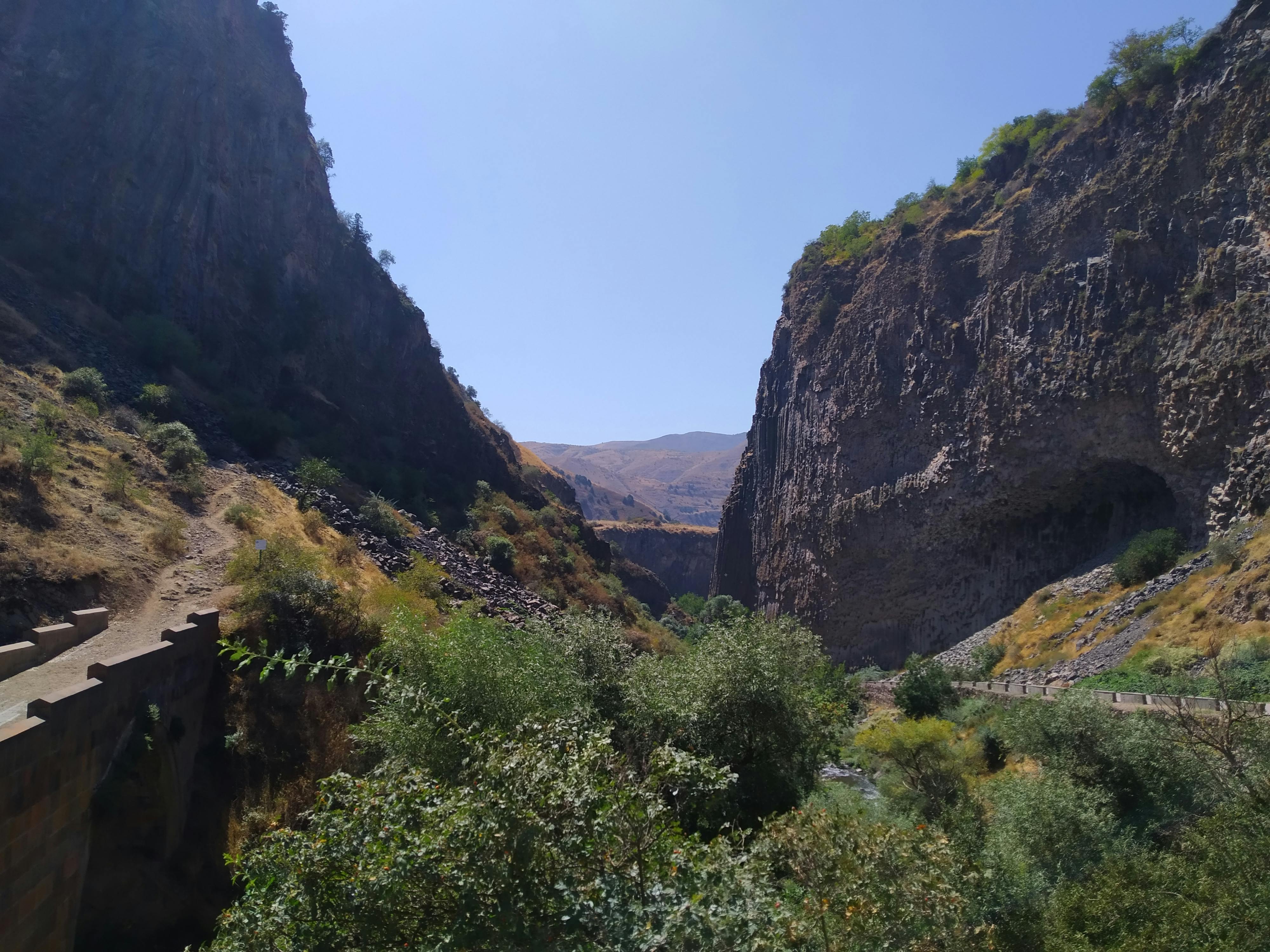 pexels-photo-10614619.jpeg?auto=compress&cs=tinysrgb&dpr=1&w=500