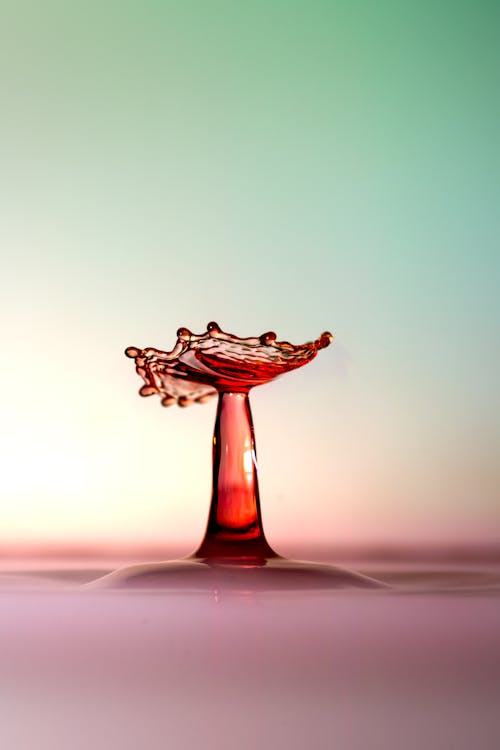 Free Close-up of a Water Droplet Making a Splash Stock Photo