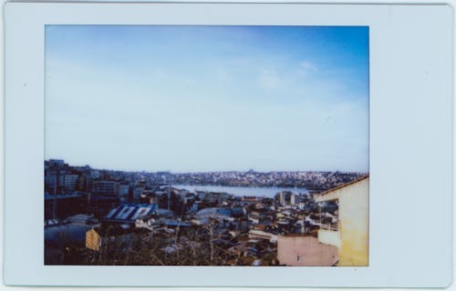 Бесплатное стоковое фото с polaroid, берег, город
