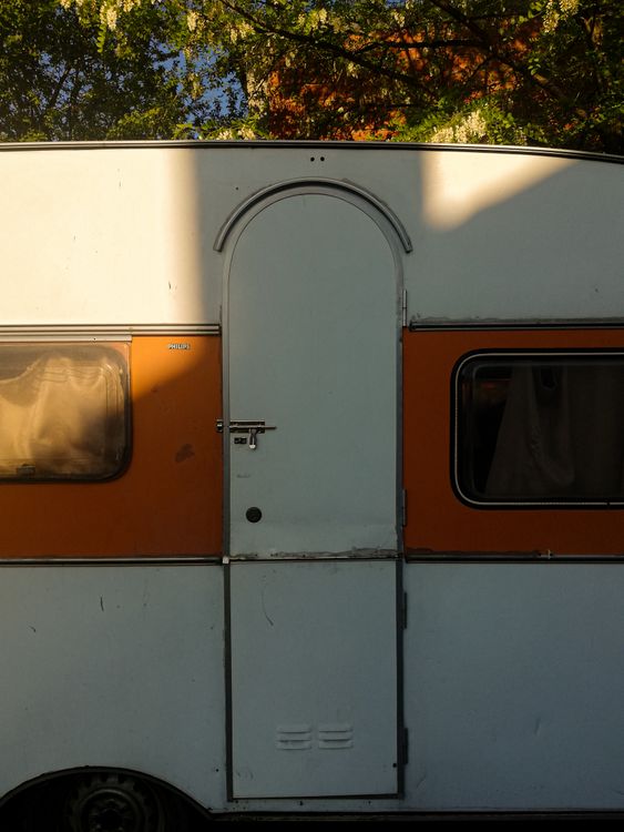 Porte de camping-car et caravane