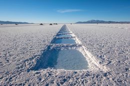 Arid landscape frame by Lucas Minniti on Pexels
