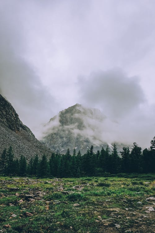 Ingyenes stockfotó fehér felhők, függőleges lövés, hegy témában