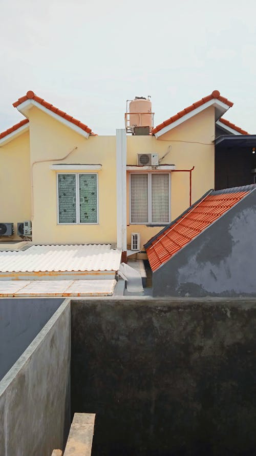 бесплатная Бесплатное стоковое фото с дом, на крыше, недвижимость Стоковое фото