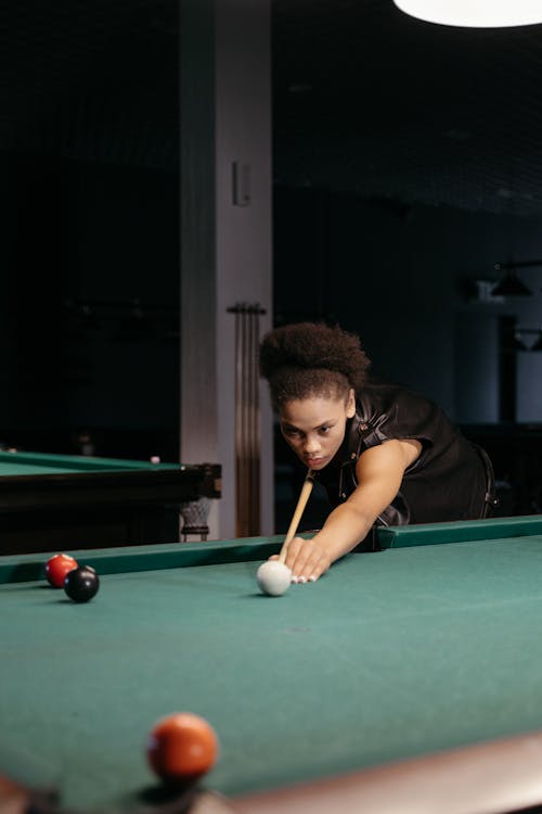 Gratis lagerfoto af afro hår, billard, billard bolde