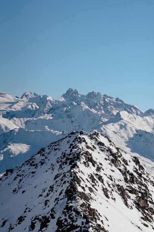 Immagine gratuita di altitudine, catene montuose, coperto di neve