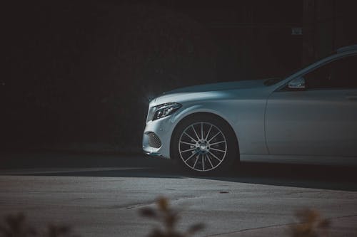 Fotobanka s bezplatnými fotkami na tému auto, Mercedes-Benz, slnečné svetlo