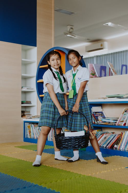 Fotobanka s bezplatnými fotkami na tému ázijské dievčatá, byť spolu, detstvo