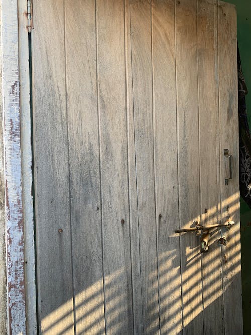 Free stock photo of old door, vintage background, vintage door