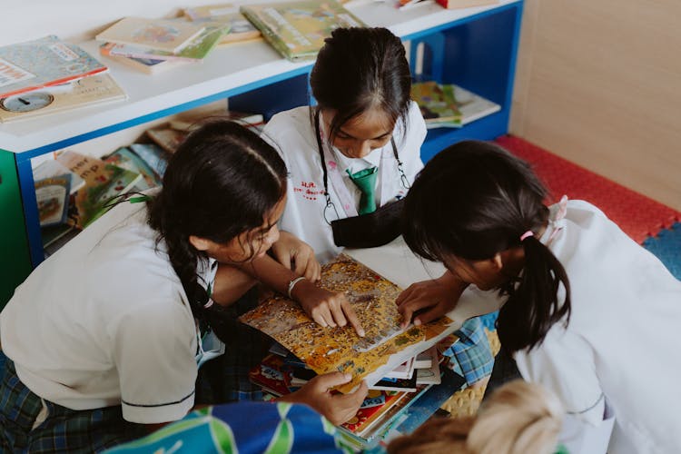 Thai School Girls Studying Together