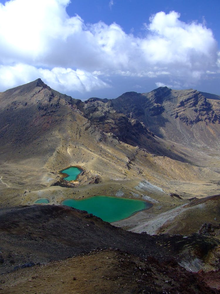 The Emerald Lakes In The Tongariro Alpine Crossing