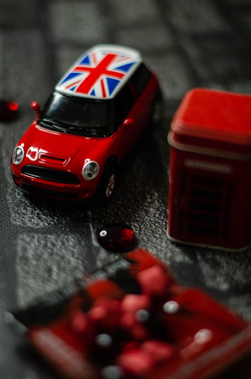 Gratis stockfoto met detailopname, heel klein, rode auto
