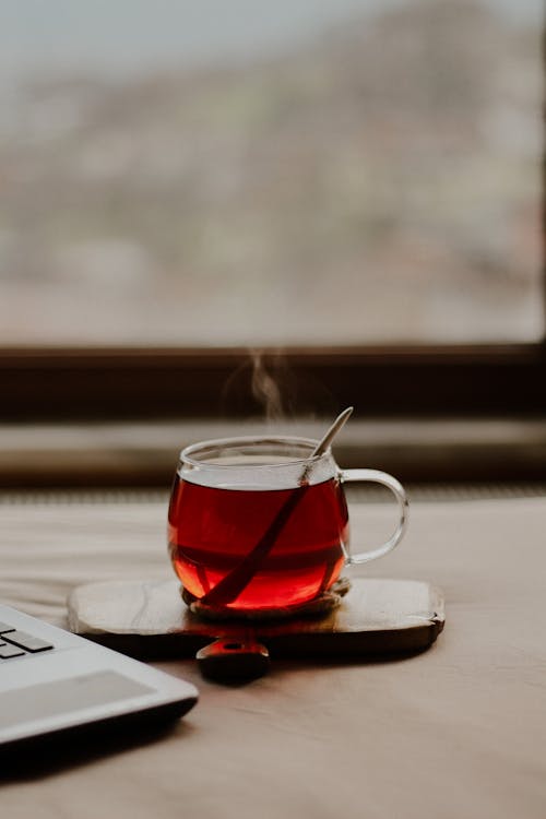 cam bardak, Çay, dikey atış içeren Ücretsiz stok fotoğraf