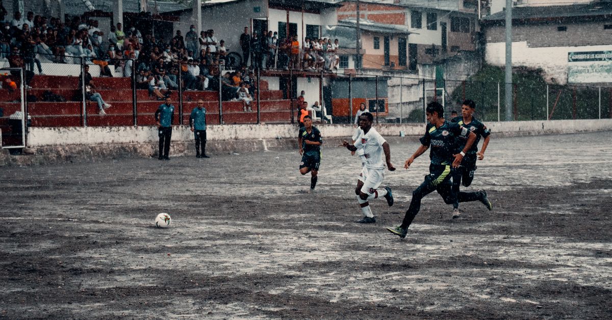 Les 10 footballeurs qui font résonner le football mondial