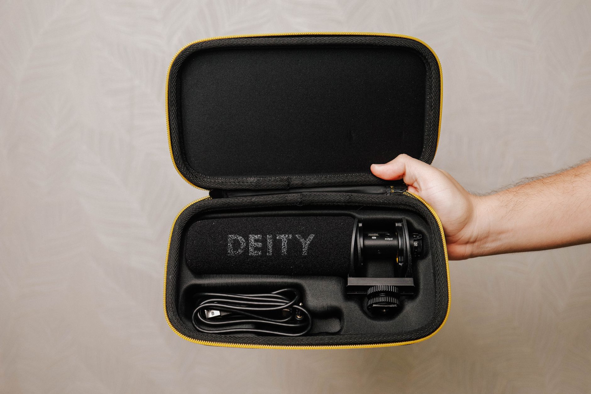 Best Podcasting Kit for Beginners 2026: Top 5 Mics