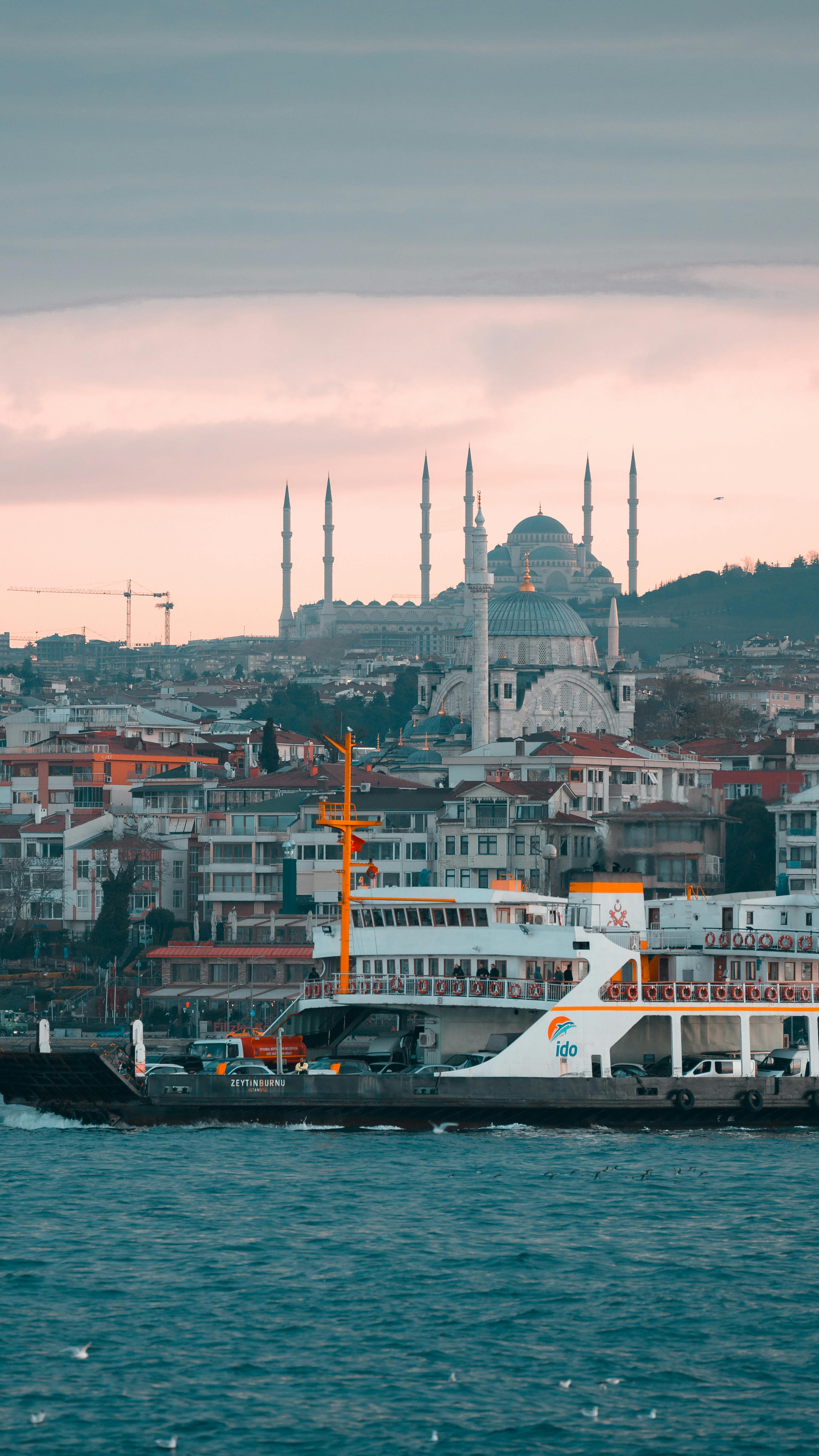 Park Near Hagia Sophia · Free Stock Photo