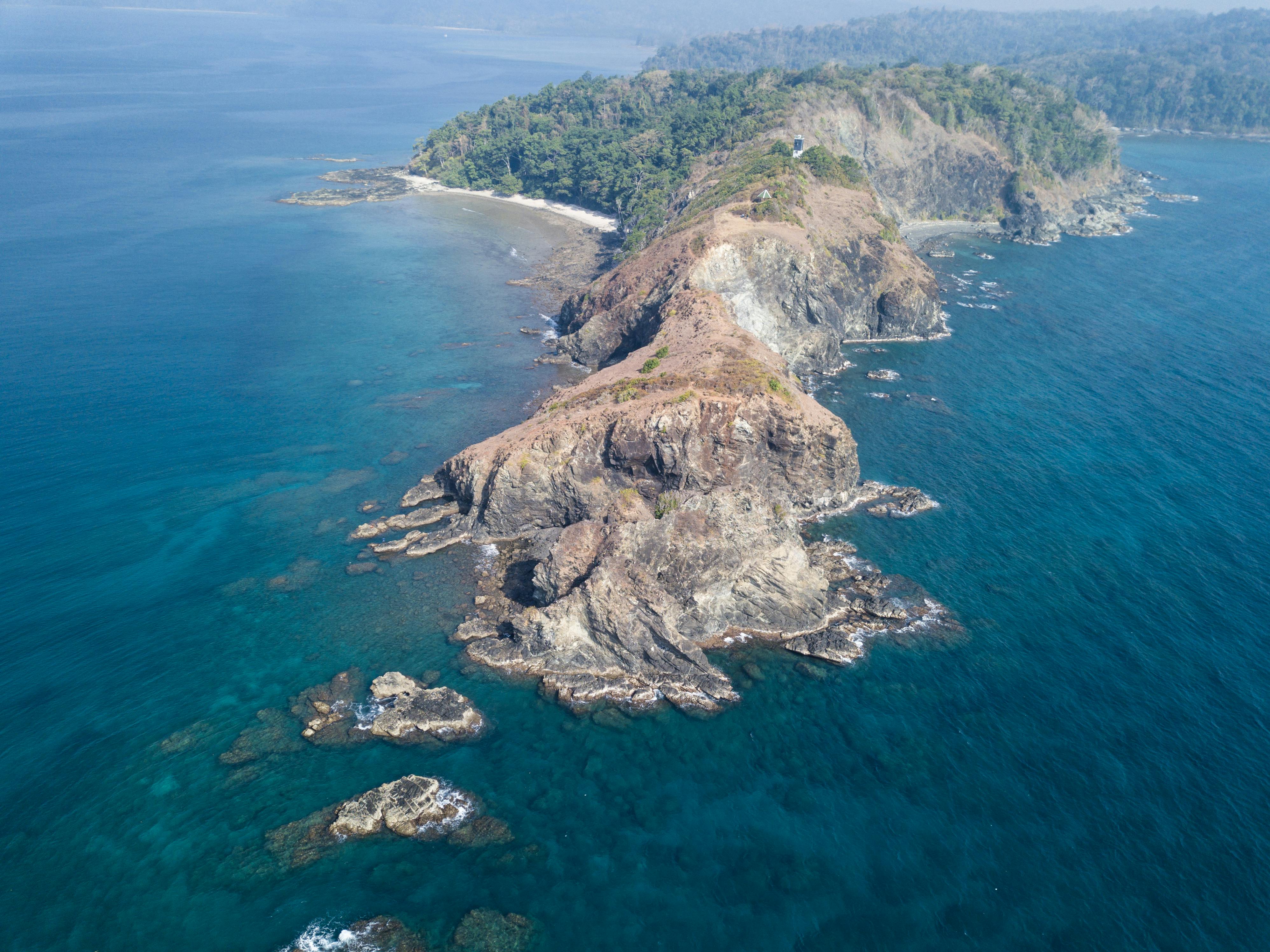 Aerial Photo of Islands on Sea · Free Stock Photo