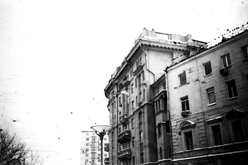 Darmowe zdjęcie z galerii z beton, budynki, czarno-biały