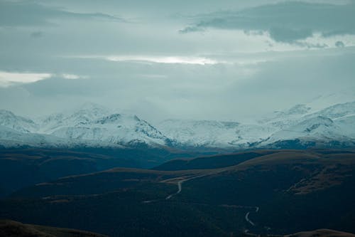 bezplatná Základová fotografie zdarma na téma hory, krajina, malebný Základová fotografie