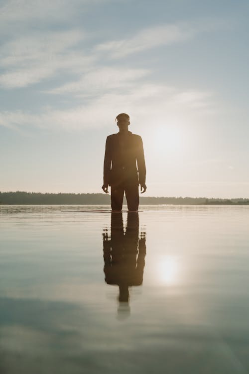 water reflection photography people