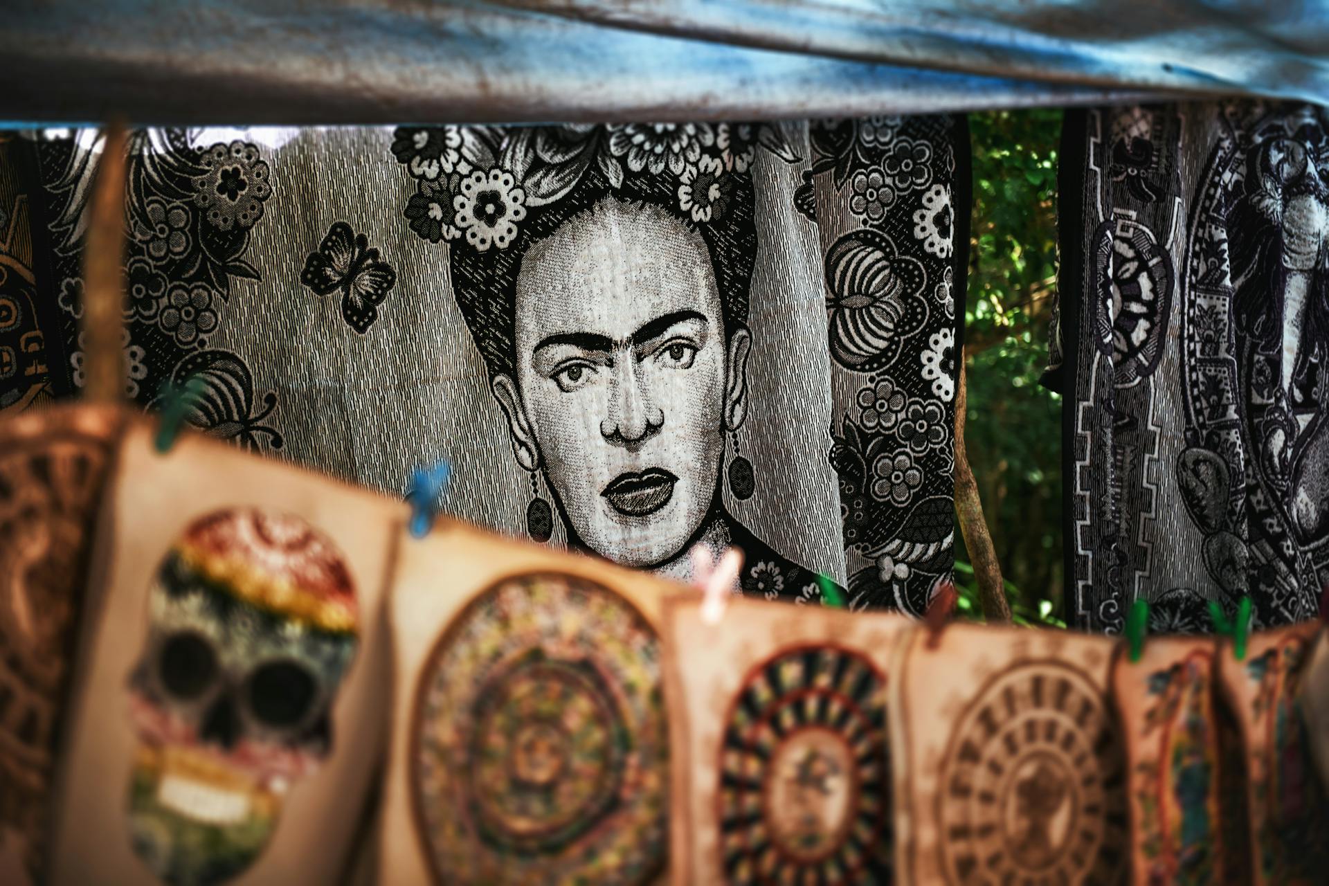 Mexican Art with Frida Kahlo