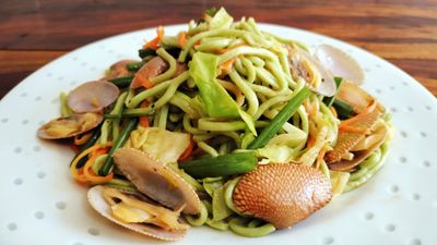 Stir-fried noodles with clams and cabbage — photo by Vary Ann on Pexels