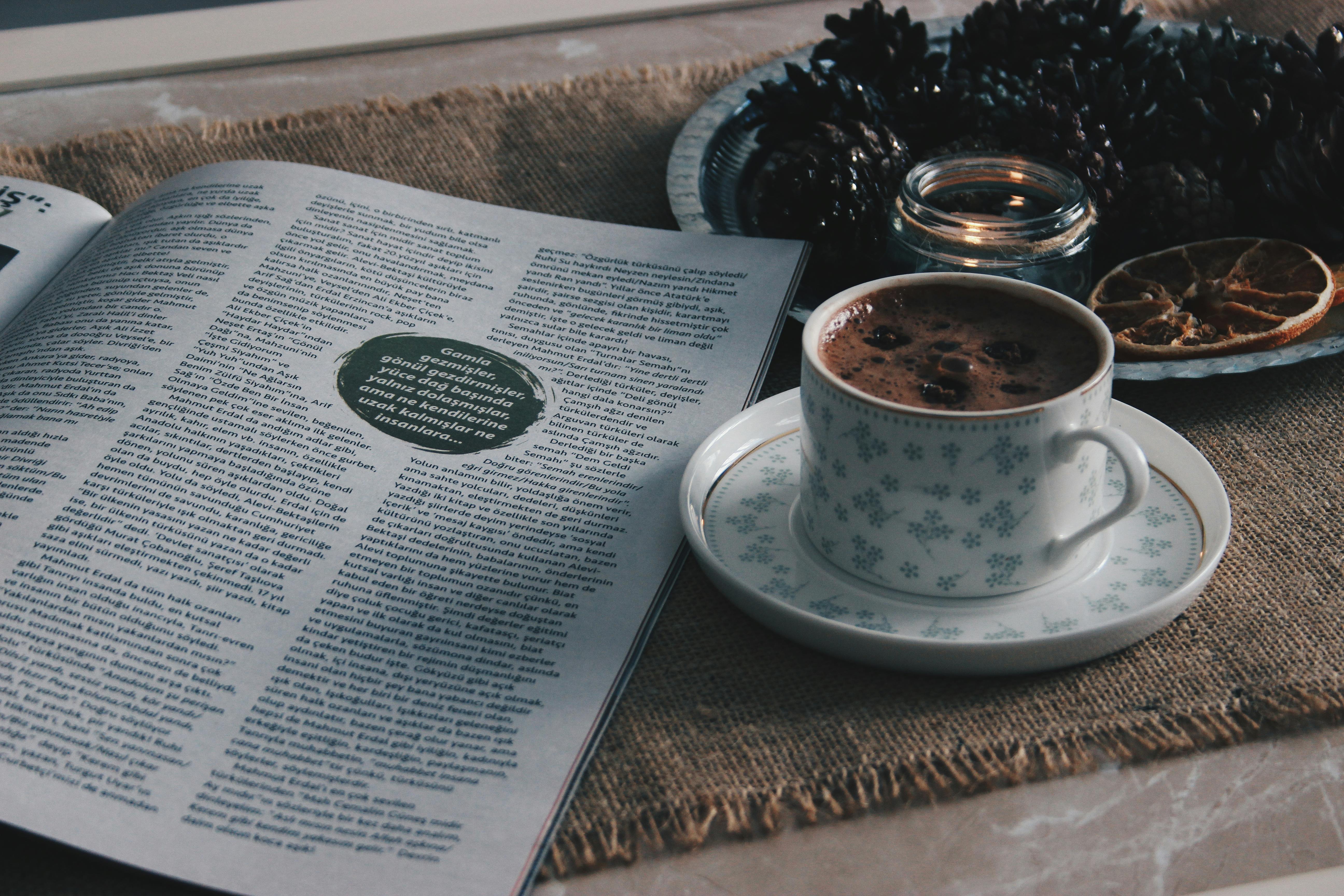 general lifestyle magazine — Photo by Sena on Pexels