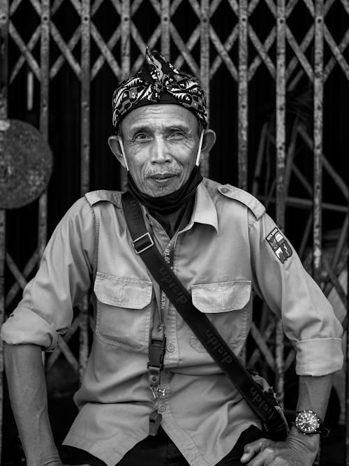 Foto stok gratis duduk, ekspresi muka, grayscale